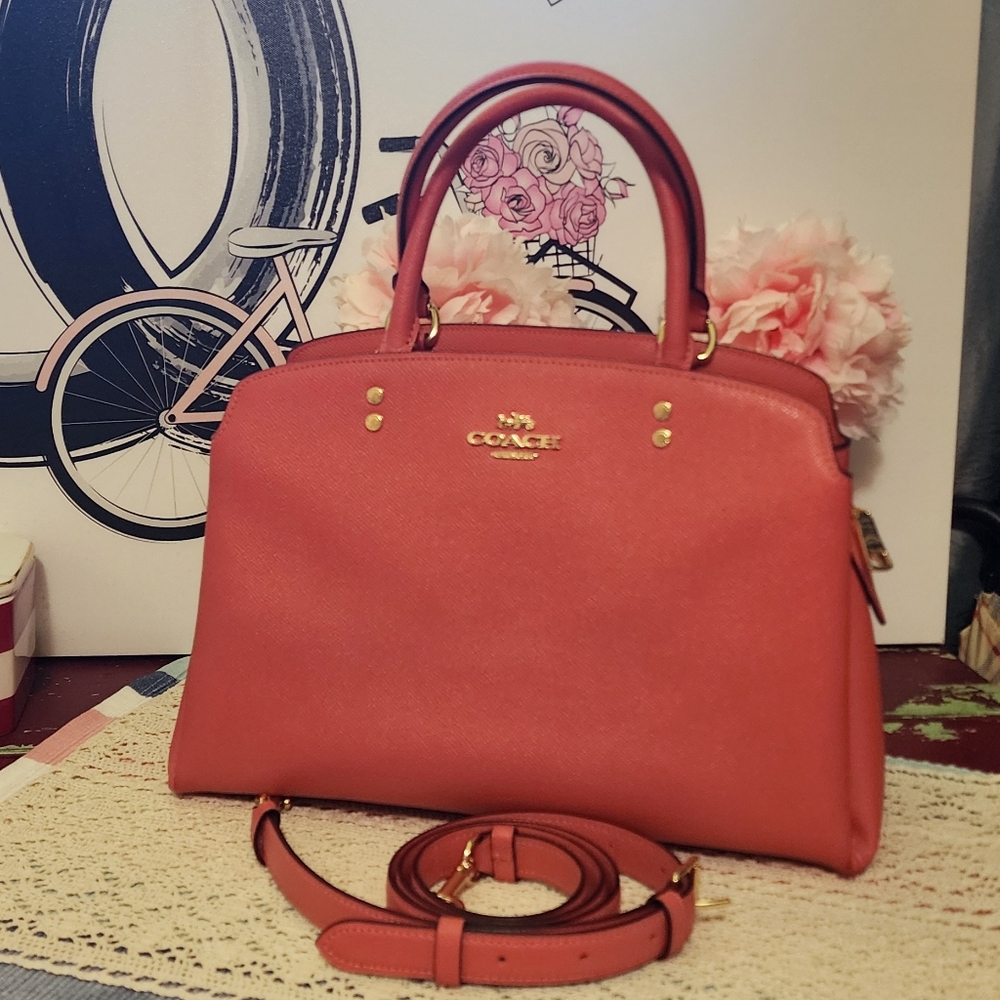Coach Lillie Carryall Coach - Picture 2 of 9